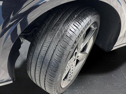 Used 2025 Genesis GV70 2.5T w/ Sport Prestige Package image 37