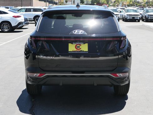 Certified 2022 Hyundai Tucson SEL w/ Cargo Package FWD image 5