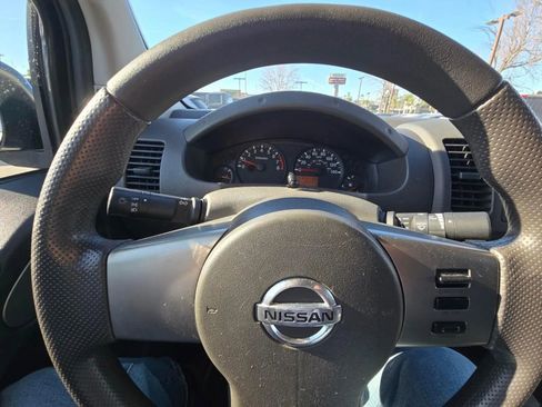 Used 2006 Nissan Frontier XE w/ (G01) XE Preferred Pkg image 15