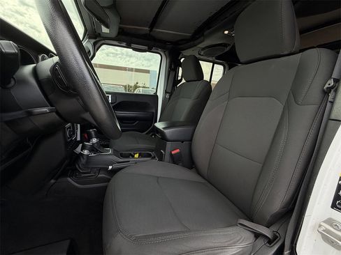Used 2021 Jeep Wrangler Unlimited Sport image 24