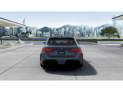 New 2026 BMW M5 Touring image 5