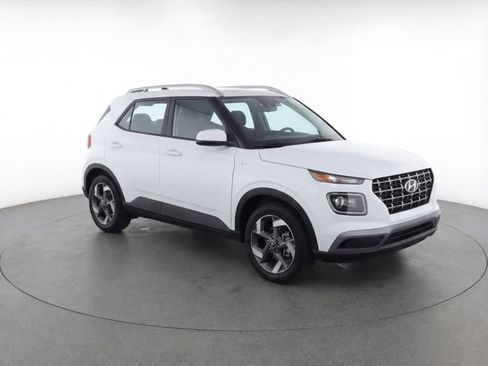 Certified 2024 Hyundai Venue SEL image 1
