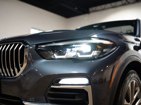 Used 2019 BMW X5 xDrive40i w/ Convenience Package image 16