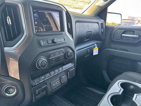 New 2026 Chevrolet Silverado 1500 Custom w/ Turbomax Blackout Package AWD/4WD image 20