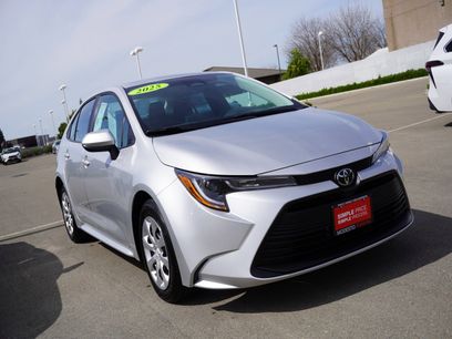Used 2025 Toyota Corolla LE