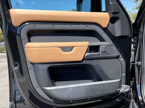 New 2026 Land Rover Defender 110 S AWD/4WD image 14