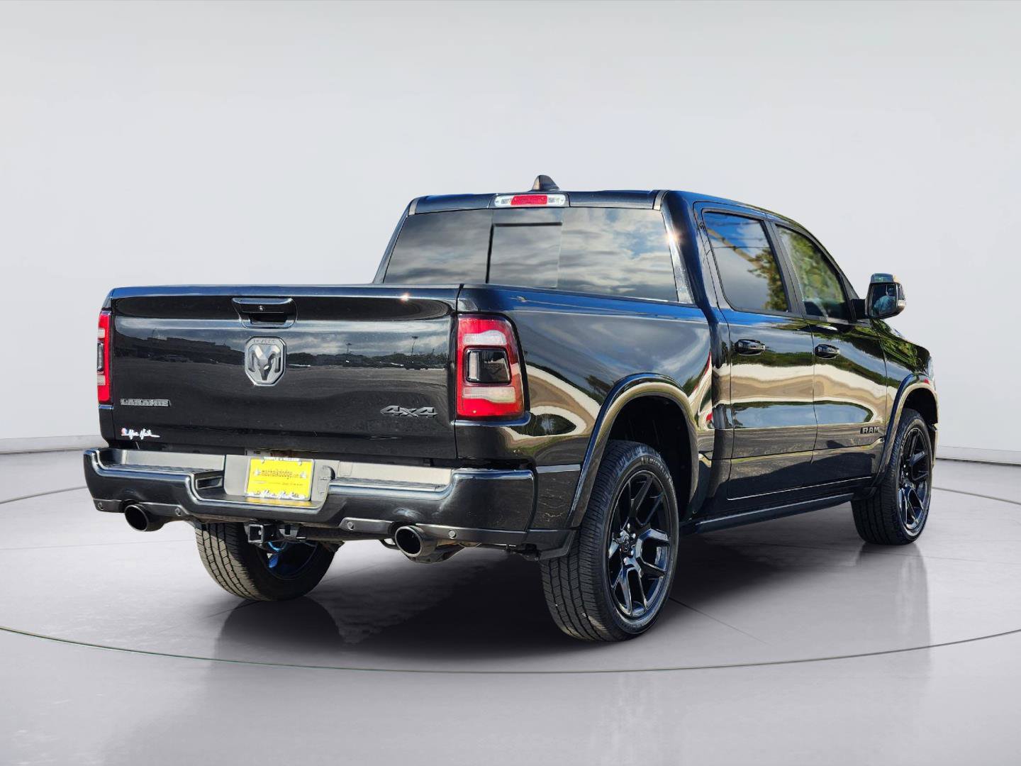 Used 2022 RAM 1500 Laramie AWD/4WD image 6