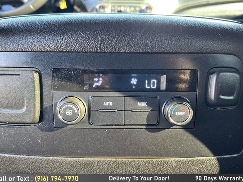 Used 2015 Chevrolet Suburban LT AWD/4WD image 27