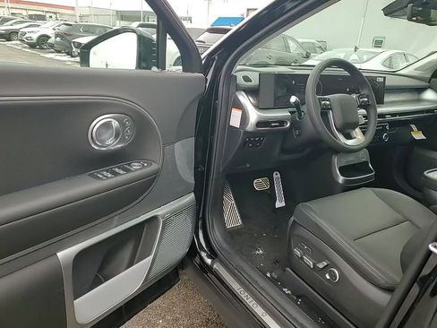 New 2026 Hyundai Ioniq 9 Calligraphy image 11