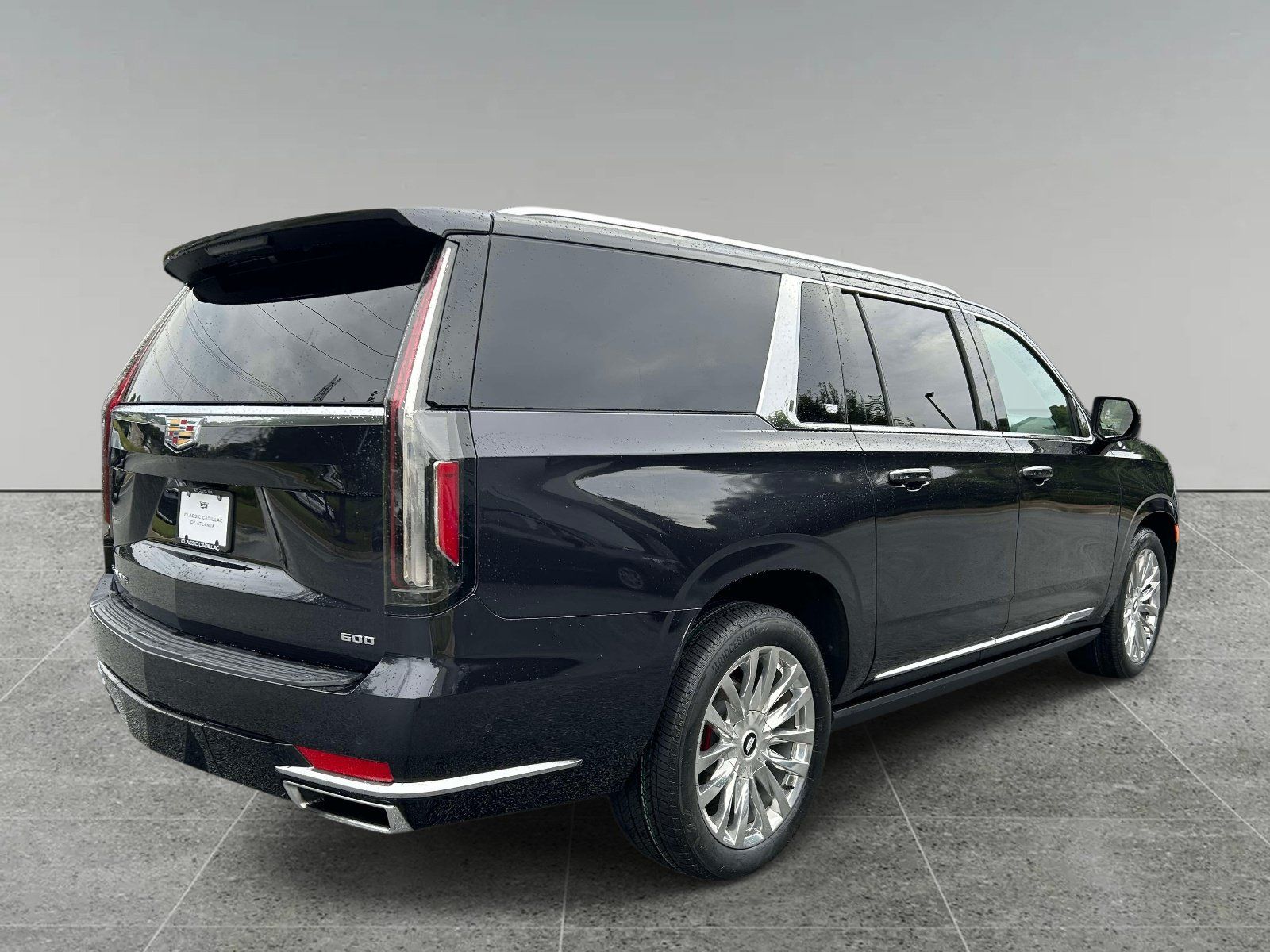 Certified 2022 Cadillac Escalade ESV Premium Luxury w/ Performance Package AWD/4WD image 5