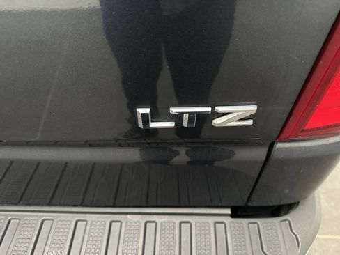Used 2022 Chevrolet Silverado 1500 LTZ w/ LTZ Premium Package image 15
