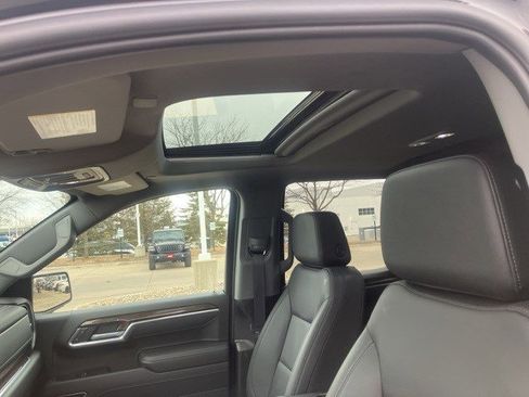 Used 2025 GMC Sierra 1500 Elevation w/ Elevation Premium Package image 16