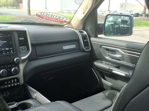 Used 2020 RAM 1500 Laramie AWD/4WD image 12