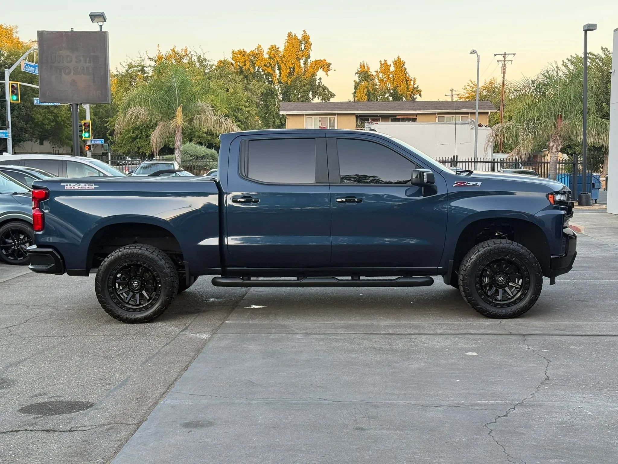 Used 2020 Chevrolet Silverado 1500 LT Trail Boss AWD/4WD image 7