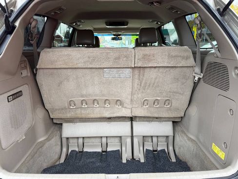 Used 2007 Toyota Sienna XLE image 10
