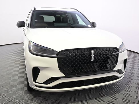 New 2026 Lincoln Aviator Reserve w/ Jet Appearance Package AWD/4WD image 9