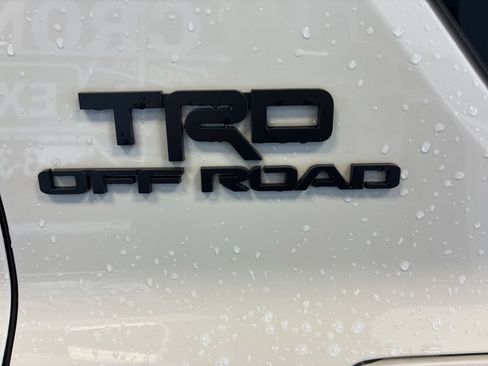 Used 2025 Toyota 4Runner TRD Off-Road AWD/4WD image 7