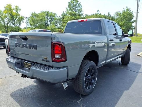 New 2026 RAM 2500 Big Horn AWD/4WD image 3