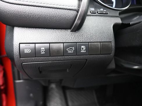 Used 2020 Toyota Camry SE w/ Sunroof Package FWD image 27