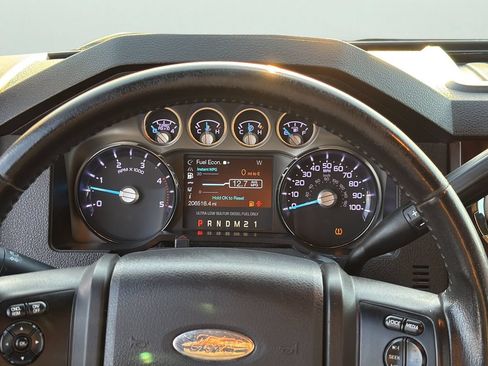 Used 2011 Ford F250 Lariat w/ Lariat Interior Pkg AWD/4WD image 13