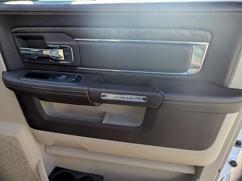 Used 2018 RAM 1500 Laramie Longhorn image 32