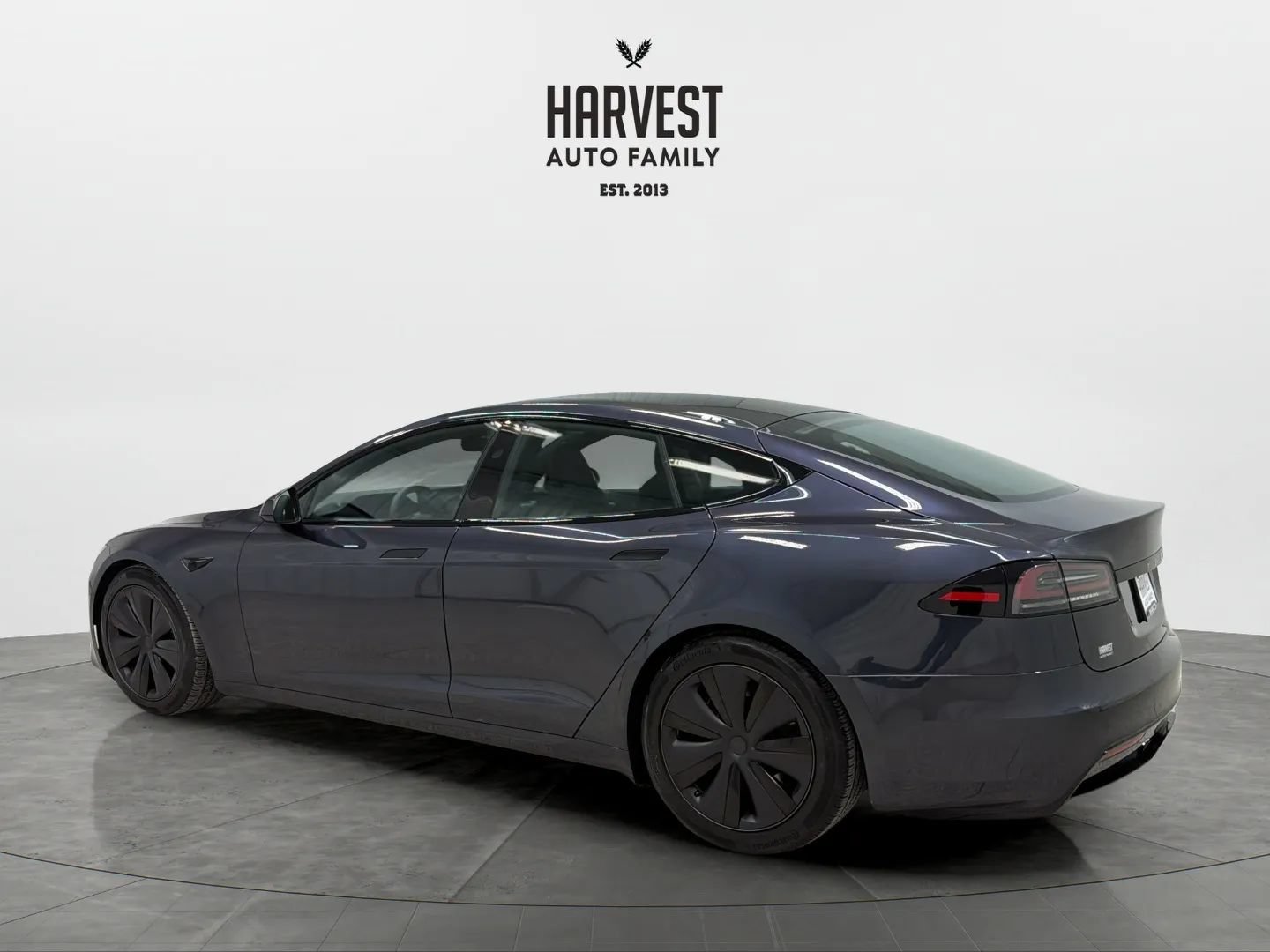 Used 2024 Tesla Model S AWD/4WD image 3
