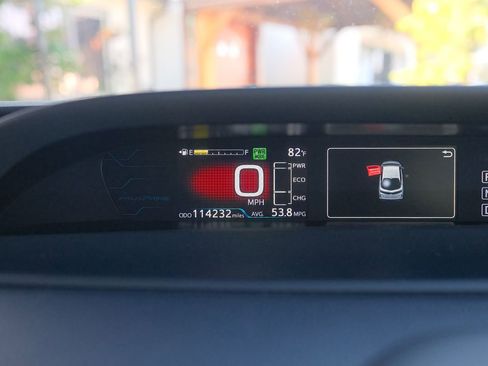 Used 2017 Toyota Prius Prime Premium FWD image 17