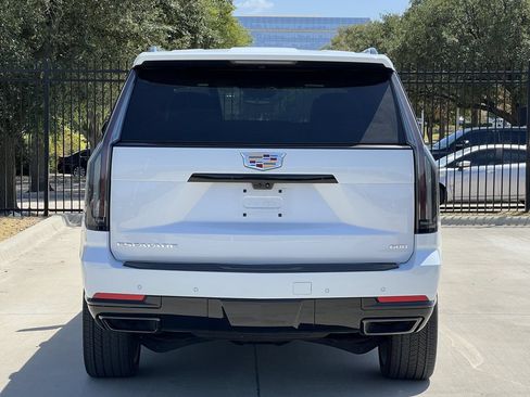 Used 2026 Cadillac Escalade Sport w/ Touring Package AWD/4WD image 4