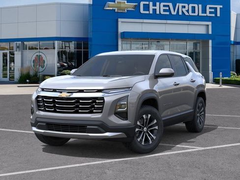 New 2027 Chevrolet Equinox LT FWD image 6