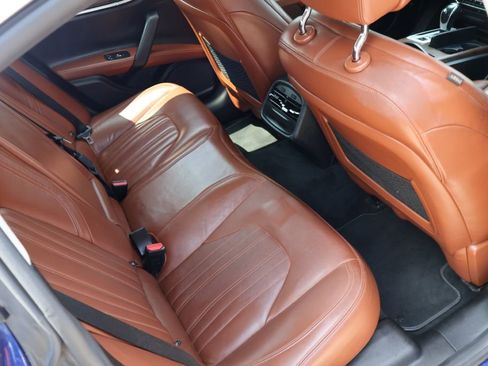 Used 2015 Maserati Ghibli RWD image 27