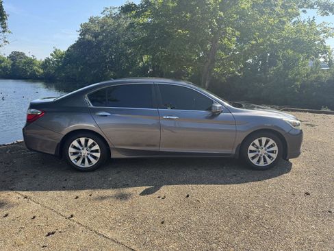 Used 2014 Honda Accord EX-L image 3