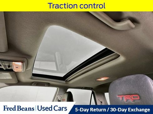 Used 2022 Toyota 4Runner TRD Off-Road Premium AWD/4WD image 28