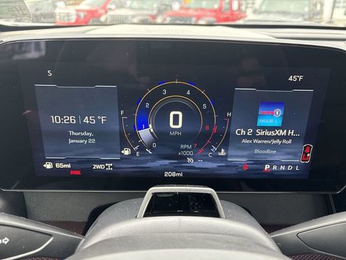New 2026 Chevrolet Traverse Z71 w/ Enhanced Driving Package AWD/4WD image 13