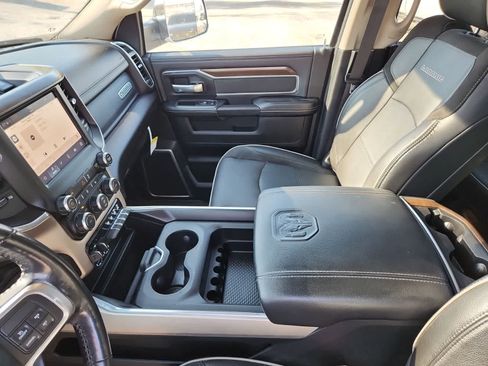 Certified 2022 RAM 3500 Laramie image 11