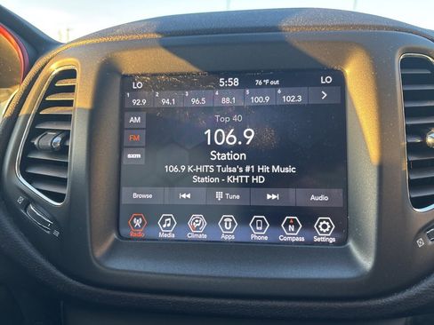 Used 2019 Jeep Compass Trailhawk image 20