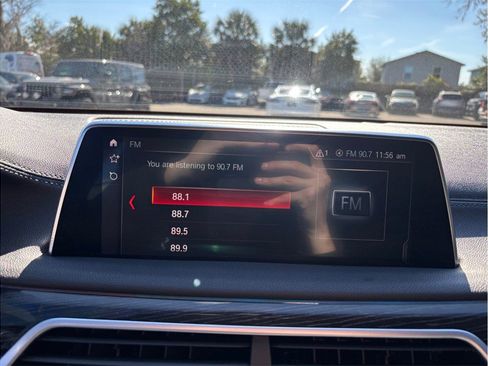 Used 2019 BMW 740i w/ M Sport Package image 29