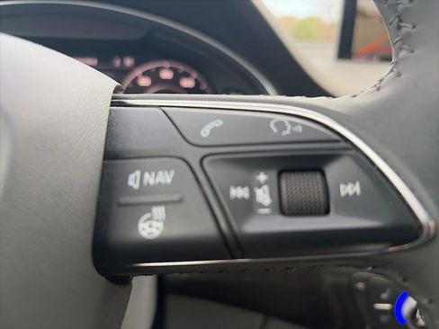 Used 2017 Audi Q7 2.0T Premium Plus w/ Premium Plus Package image 12