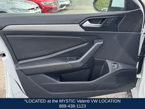Certified 2024 Volkswagen Jetta S FWD image 31