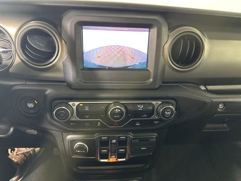 Used 2023 Jeep Wrangler Unlimited image 22