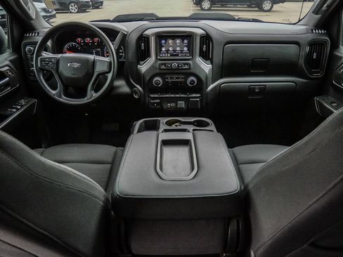 Used 2024 Chevrolet Silverado 1500 Custom Trail Boss w/ LPO, Dark Essentials Package image 24