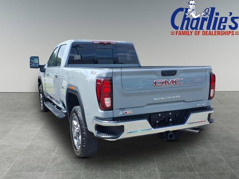 Used 2025 GMC Sierra 2500 SLE w/ SLE Value Package; AWD/4WD image 5