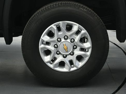 Used 2024 Chevrolet Silverado 2500 LTZ w/ LTZ Convenience Package AWD/4WD image 25
