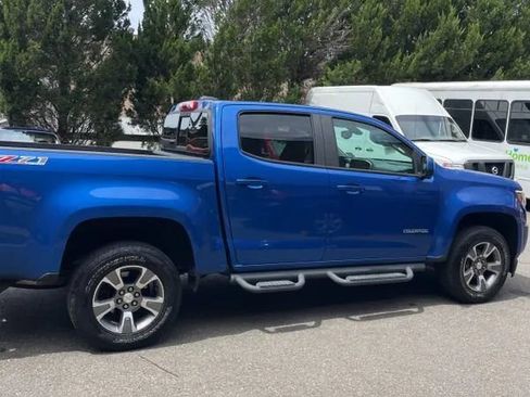 Used 2018 Chevrolet Colorado Z71 AWD/4WD image 11