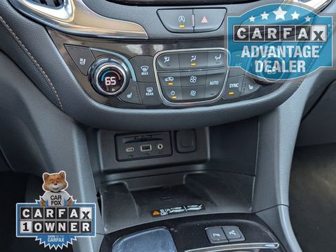 Used 2023 Chevrolet Equinox Premier image 11