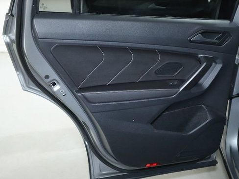 Certified 2024 Volkswagen Tiguan SE AWD/4WD image 13