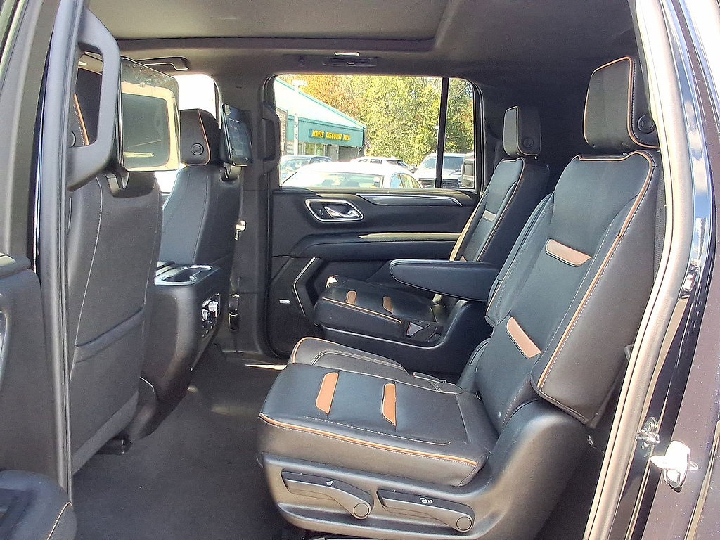 Used 2023 GMC Yukon XL AT4 AWD/4WD image 26
