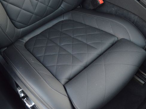 Certified 2025 BMW X5 xDrive40i w/ Premium Package image 36