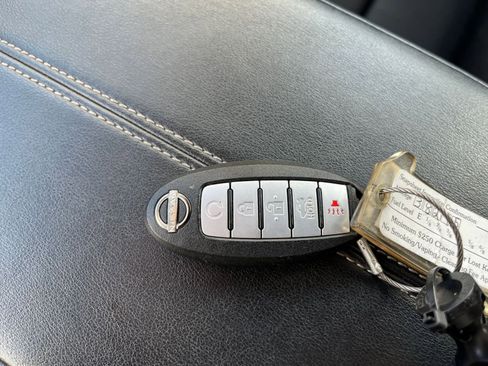 Used 2025 Nissan Altima 2.5 SV image 24