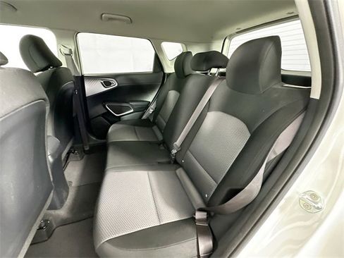 Used 2022 Kia Soul LX image 23