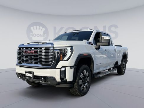 Used 2024 GMC Sierra 3500 Denali w/ Denali Reserve Package image 1